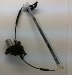 Leve vitre electrique arriere droit MAZDA 2 3 Photo n°4