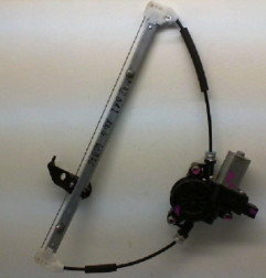 Leve vitre electrique arriere gauche MAZDA 2 3 Photo n°1