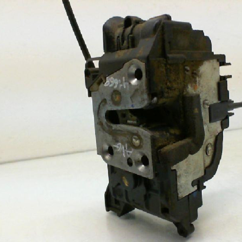 Serrure avant gauche RENAULT CLIO 3