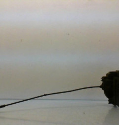 Serrure avant gauche RENAULT CLIO 3 Photo n°5