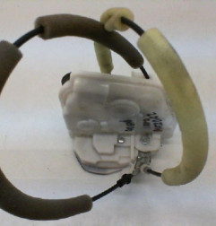 Serrure avant droit MAZDA 2 3 Photo n°1