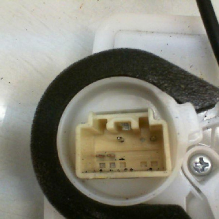 Serrure arriere gauche MAZDA 2 3 Photo n°1