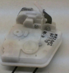 Serrure arriere gauche MAZDA 2 3 Photo n°4