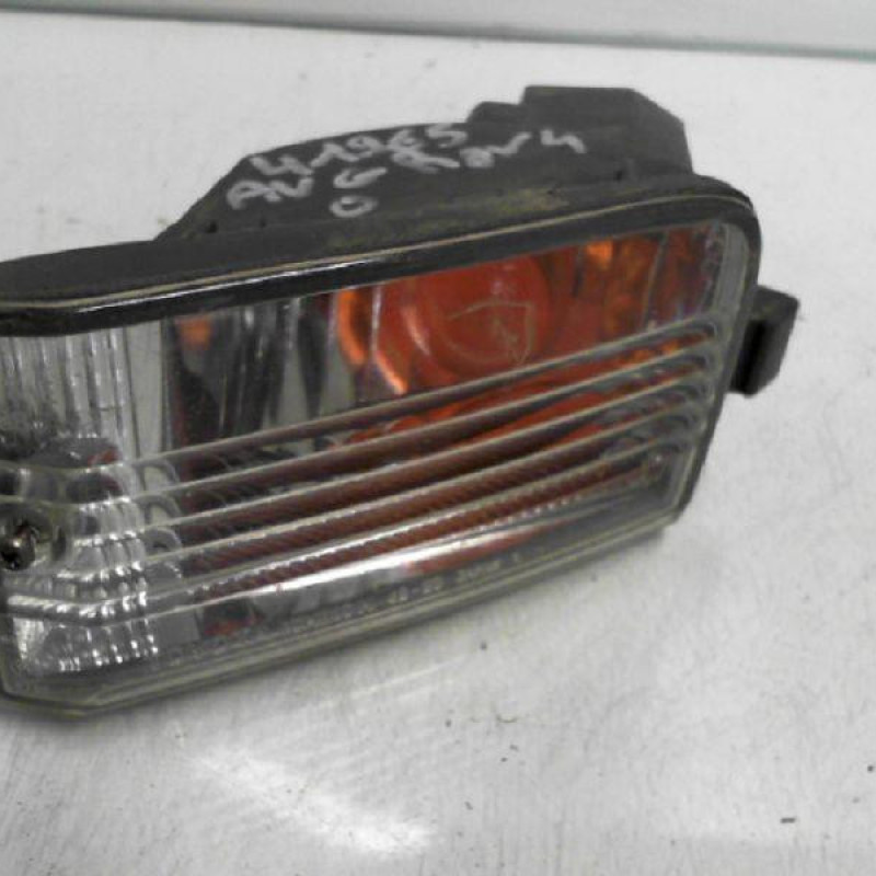 Optique avant secondaire gauche (feux)(clignotant) TOYOTA RAV4 2