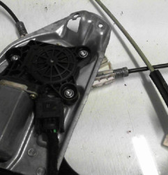 Leve vitre electrique avant gauche MERCEDES CLASSE C 203