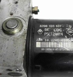 Bloc ABS (freins anti-blocage) RENAULT LAGUNA 2 Photo n°6