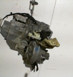 Boite de vitesses PEUGEOT 208 1 Photo n°1