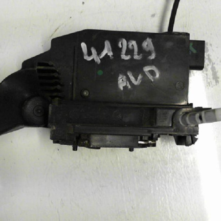 Serrure avant droit PEUGEOT 308 2 Photo n°1