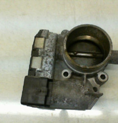 Boitier papillon PEUGEOT 206 Photo n°1