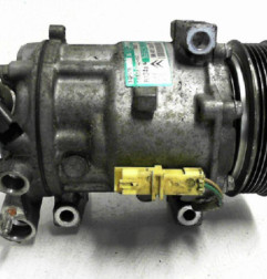Compresseur clim PEUGEOT 407 Photo n°1