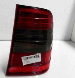 Feu arriere principal droit (feux) MERCEDES CLASSE C 202 Photo n°1