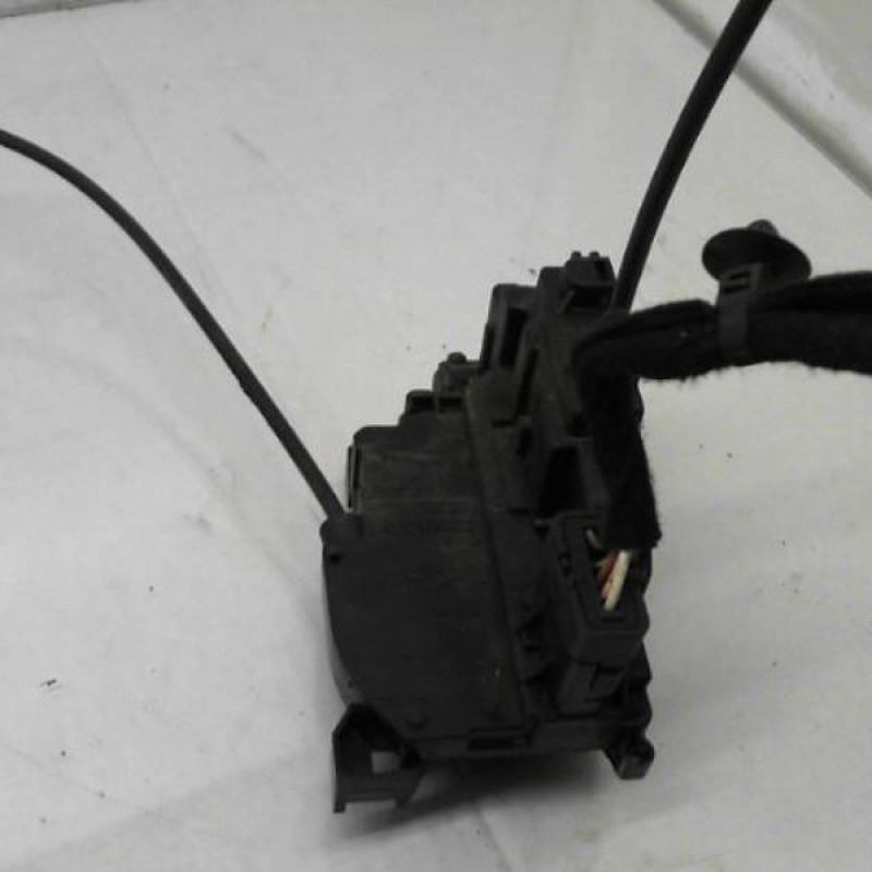 Serrure arriere droit RENAULT CLIO 3