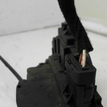 Serrure arriere droit RENAULT CLIO 3