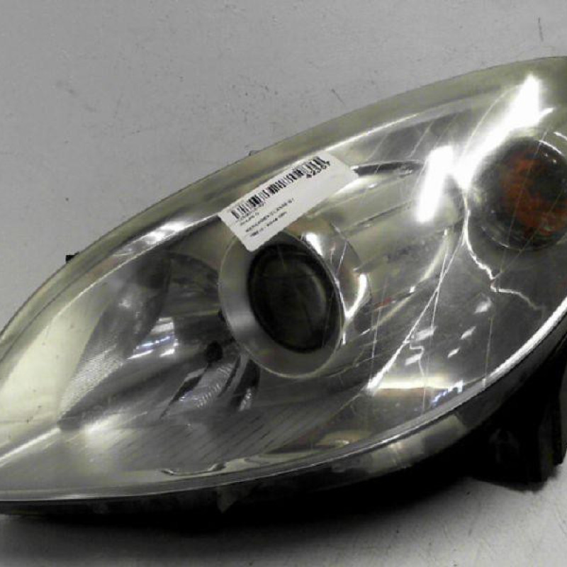 Optique avant principal gauche (feux)(phare) MERCEDES CLASSE B 245
