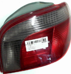 Feu arriere principal droit (feux) TOYOTA YARIS 1 Photo n°5
