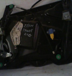 Mecanisme de leve vitre electrique avant gauche VOLKSWAGEN PASSAT 5 Photo n°1