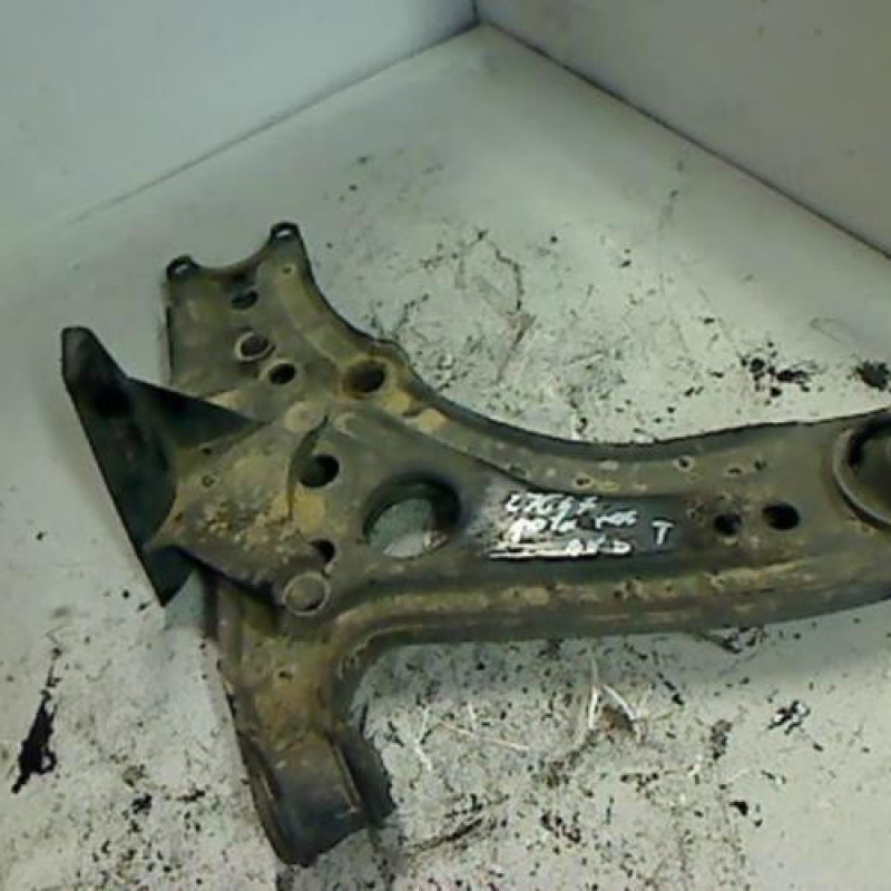 Triangle avant droit VOLKSWAGEN POLO 3