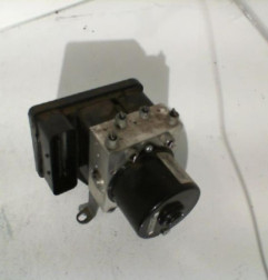 Bloc ABS (freins anti-blocage) BMW SERIE 1 E87 Photo n°4