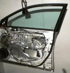 Porte avant droit TOYOTA AVENSIS 2 Photo n°1