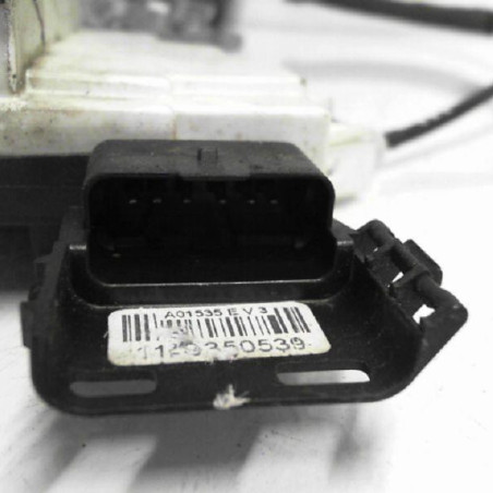 Serrure avant droit PEUGEOT 3008 1