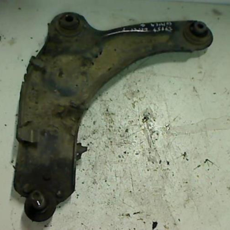 Triangle avant gauche RENAULT ESPACE 4 Triangle avant gauche RENAULT ESPACE 4