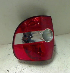 Feu arriere principal droit (feux) VOLKSWAGEN FOX Photo n°1
