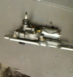 Moteur essuie glace arriere VOLKSWAGEN GOLF 3 Photo n°1