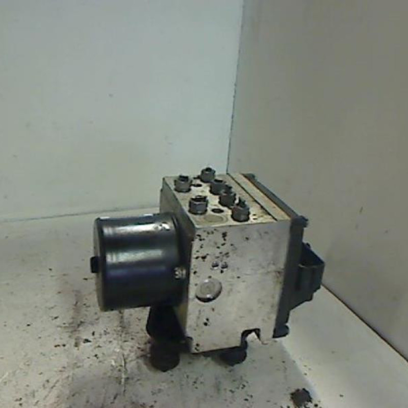 Bloc ABS (freins anti-blocage) VOLKSWAGEN PASSAT 5