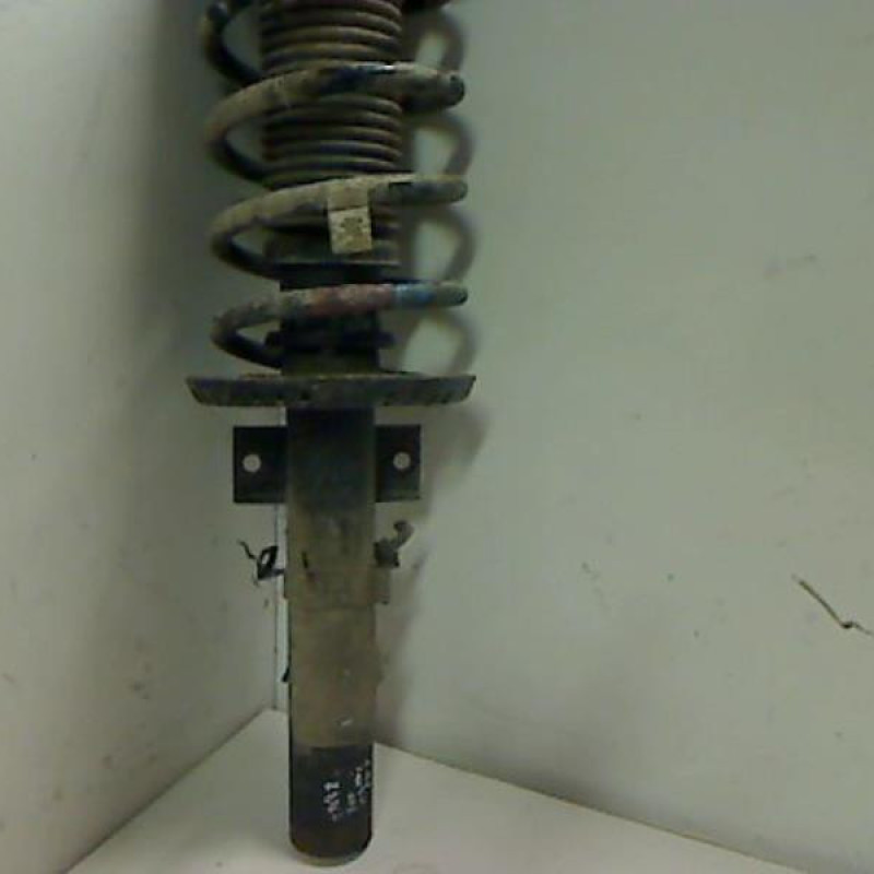 Amortisseur avant droit VOLKSWAGEN FOX