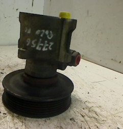 Pompe de direction VOLKSWAGEN POLO Photo n°1