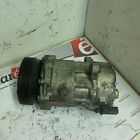 Compresseur clim VOLKSWAGEN GOLF 4