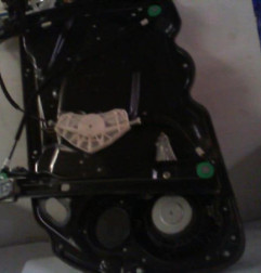 Mecanisme de leve vitre electrique avant gauche VOLKSWAGEN PASSAT 5 Photo n°1