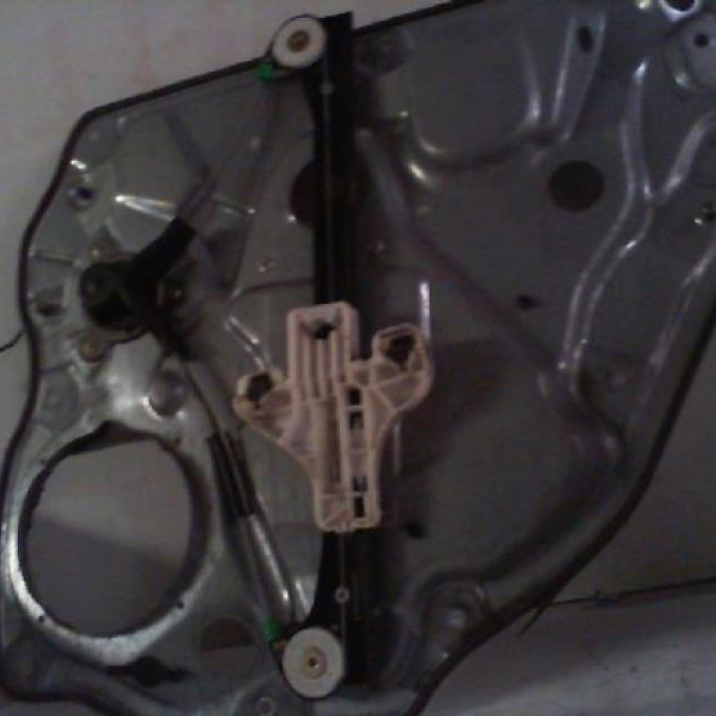 Leve vitre mecanique arriere gauche VOLKSWAGEN POLO