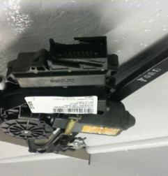 Leve vitre electrique avant droit VOLKSWAGEN SHARAN 1 Photo n°4