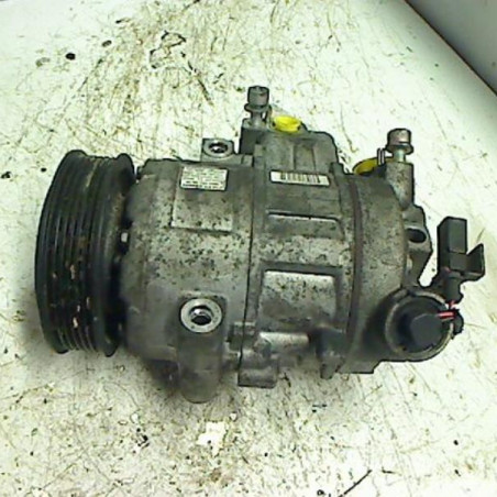 Compresseur clim VOLKSWAGEN POLO 4 Photo n°1