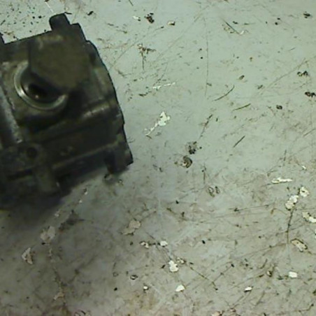 Pompe de direction VOLKSWAGEN TRANSPORTER 4