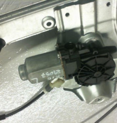 Mecanisme de leve vitre electrique avant droit RENAULT CLIO Photo n°4