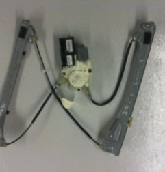 Leve vitre electrique avant droit RENAULT LAGUNA 3 Photo n°5