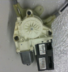 Leve vitre electrique avant droit RENAULT LAGUNA 3 Photo n°4