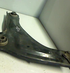 Triangle avant droit RENAULT LAGUNA 2 Photo n°1