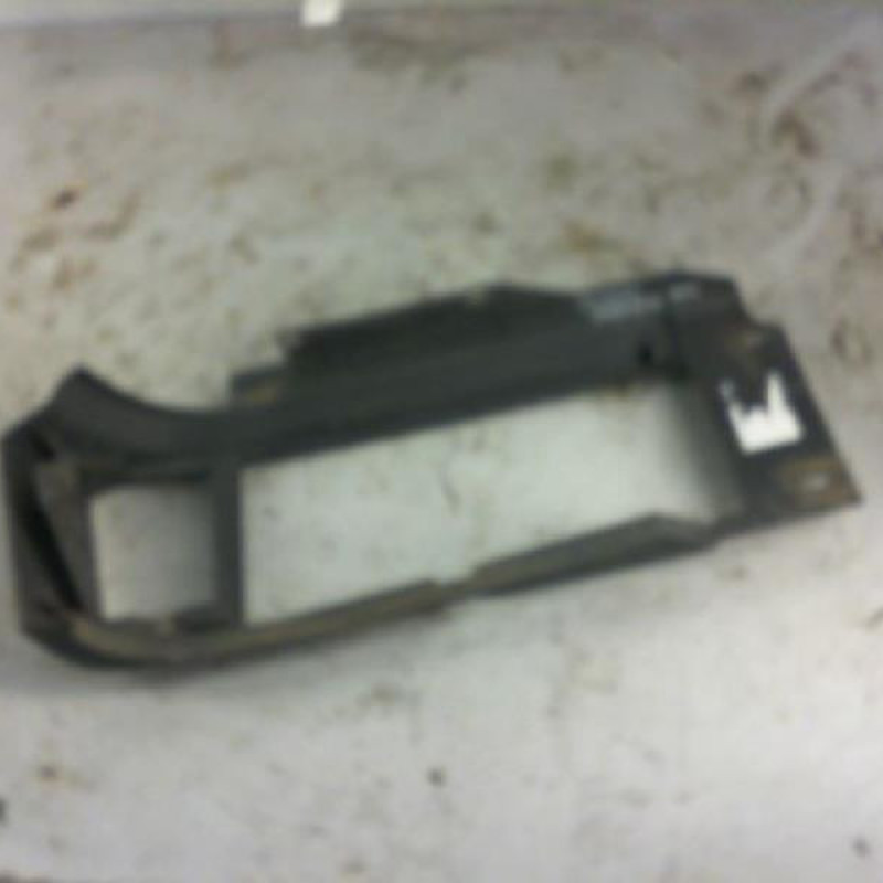 Enjoliveur de phare gauche RENAULT MASTER 1