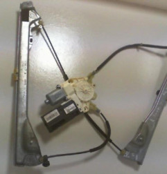 Leve vitre electrique avant droit RENAULT LAGUNA 3 Photo n°1
