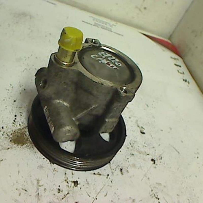 Pompe de direction RENAULT LAGUNA 2