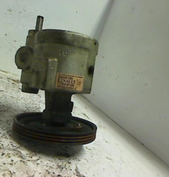 Pompe de direction RENAULT MEGANE