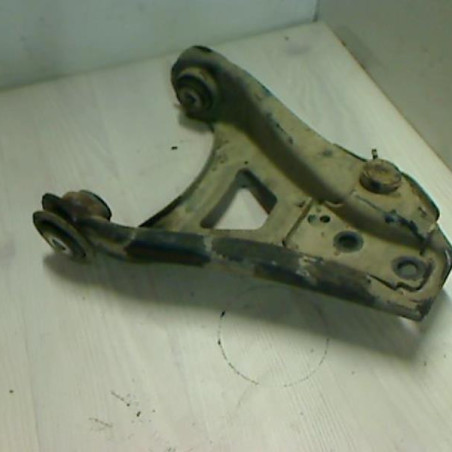 Triangle avant gauche RENAULT CLIO 2