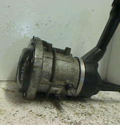 Pompe de direction PEUGEOT 308 Photo n°1