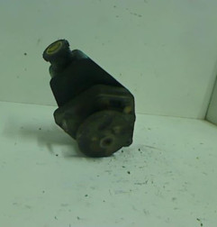 Pompe de direction RENAULT CLIO Photo n°1