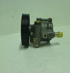 Pompe de direction RENAULT LAGUNA Photo n°5