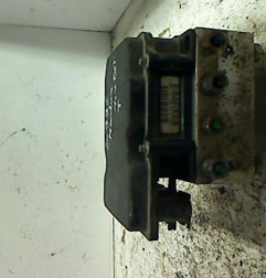 Bloc ABS (freins anti-blocage) RENAULT MODUS Photo n°1