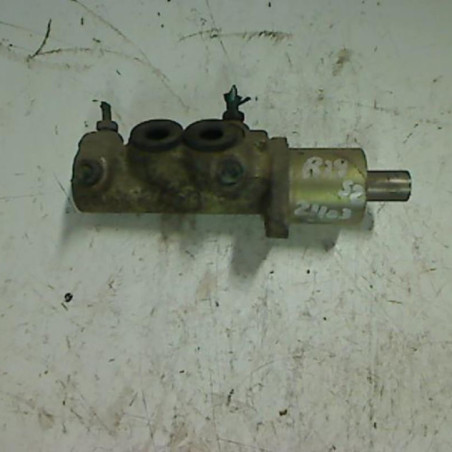 Maitre cylindre (freinage) RENAULT R19